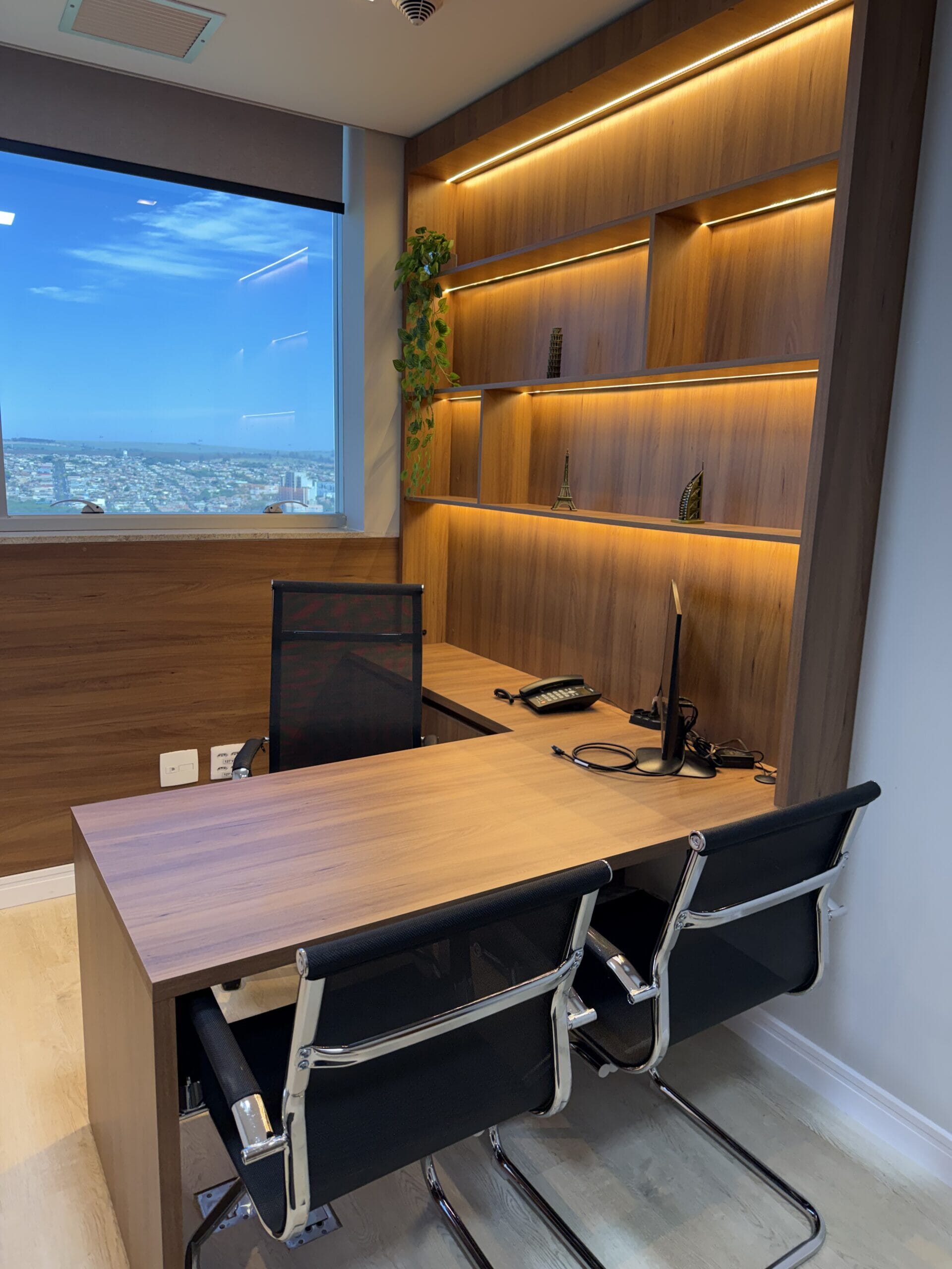 Smart Rooms Coworking - 3 Unidades (Ribeirão Shopping / Trio Office Ribeirão / High Business Franca)